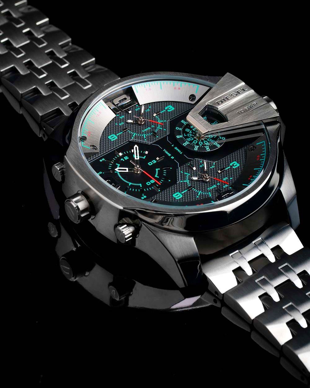 Diesel DZ7372 Uber Chief Chronograph Men's Watch – Black Dial & Grey Stainless Steel Strap